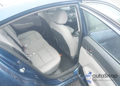 2017 Hyundai Elantra Se из США, поврежденный, VIN 5NPD84LF3HH000607